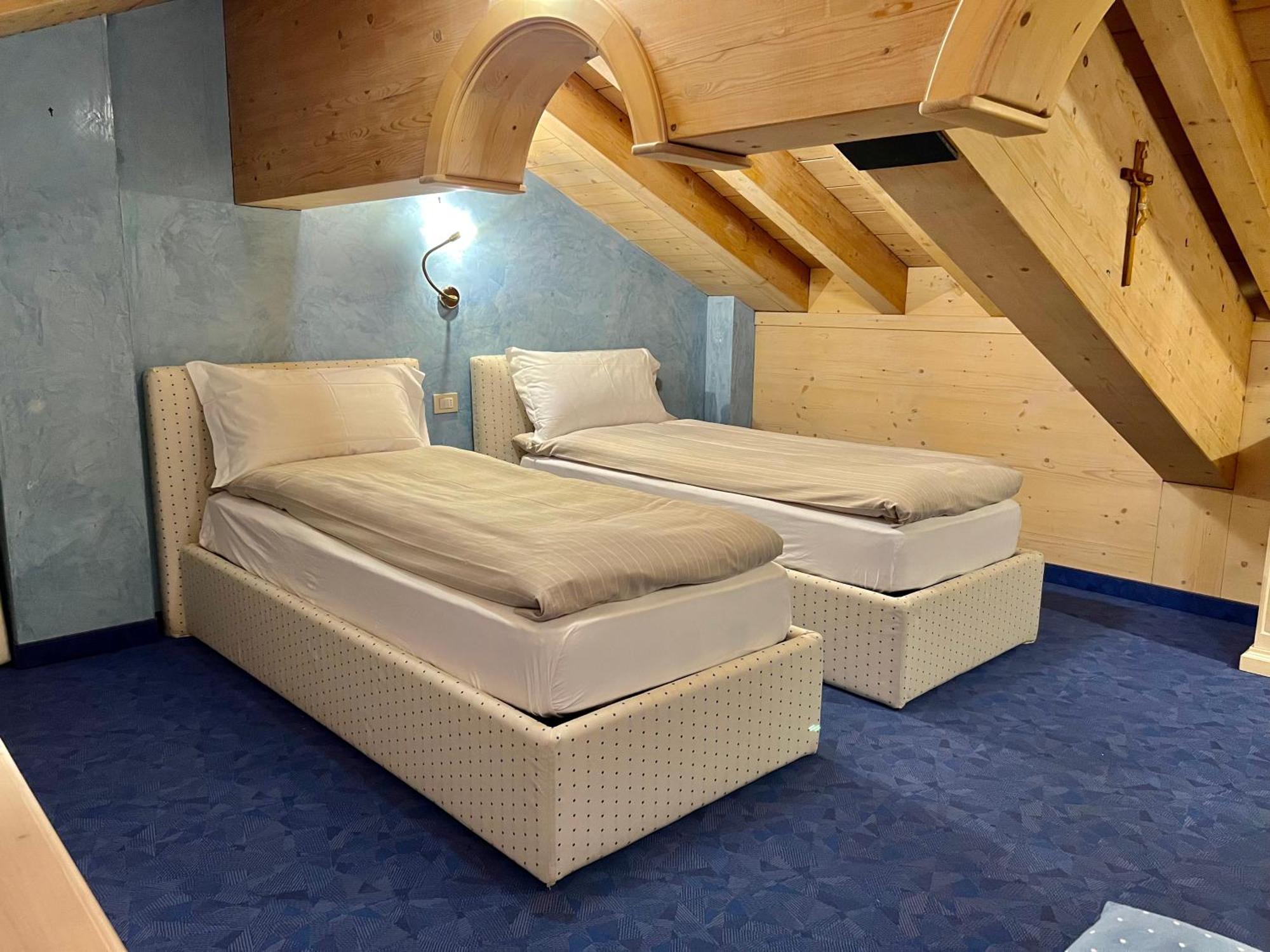 Appartamenti Forhotel 리비뇨 외부 사진